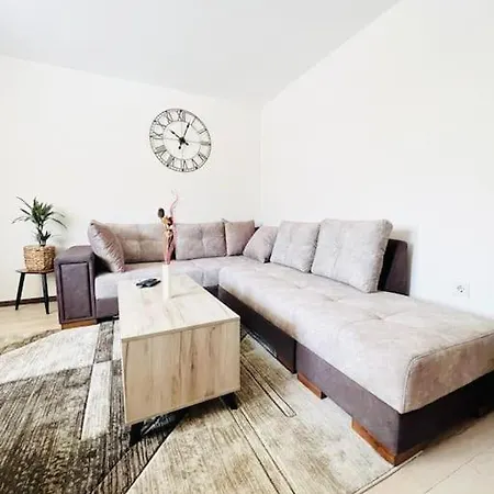 Family Condo Near The Airport And The Beach Tivat Exterior photo