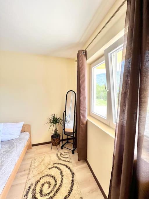 Apartment Family Near The Airport And The Tivat