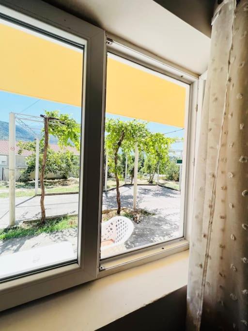 Apartment Family Near The Airport And The Tivat
